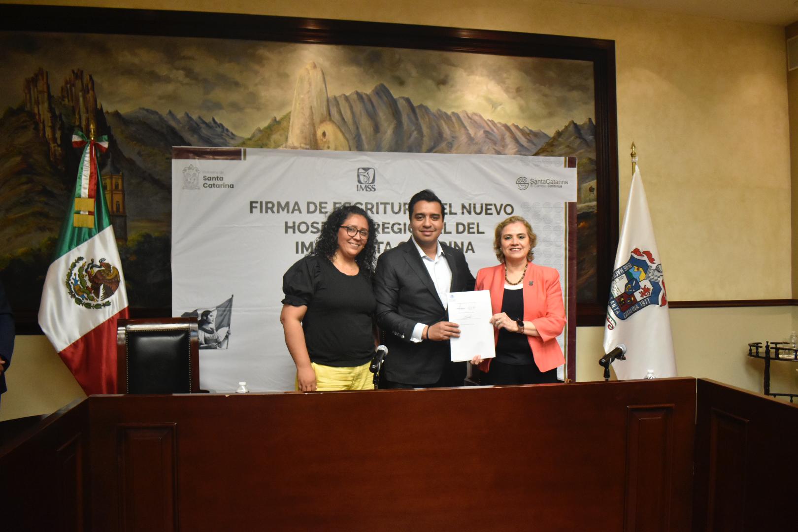 Formaliza IMSS Nuevo León recepción de predio donado para nueva UMF en Santa Catarina